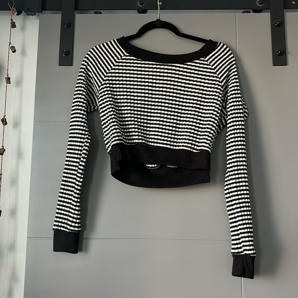 Striped crop sweater - Picture 1 of 2